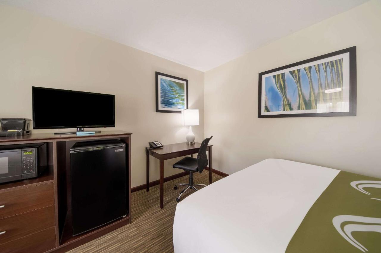 Quality Inn Great Barrington Esterno foto