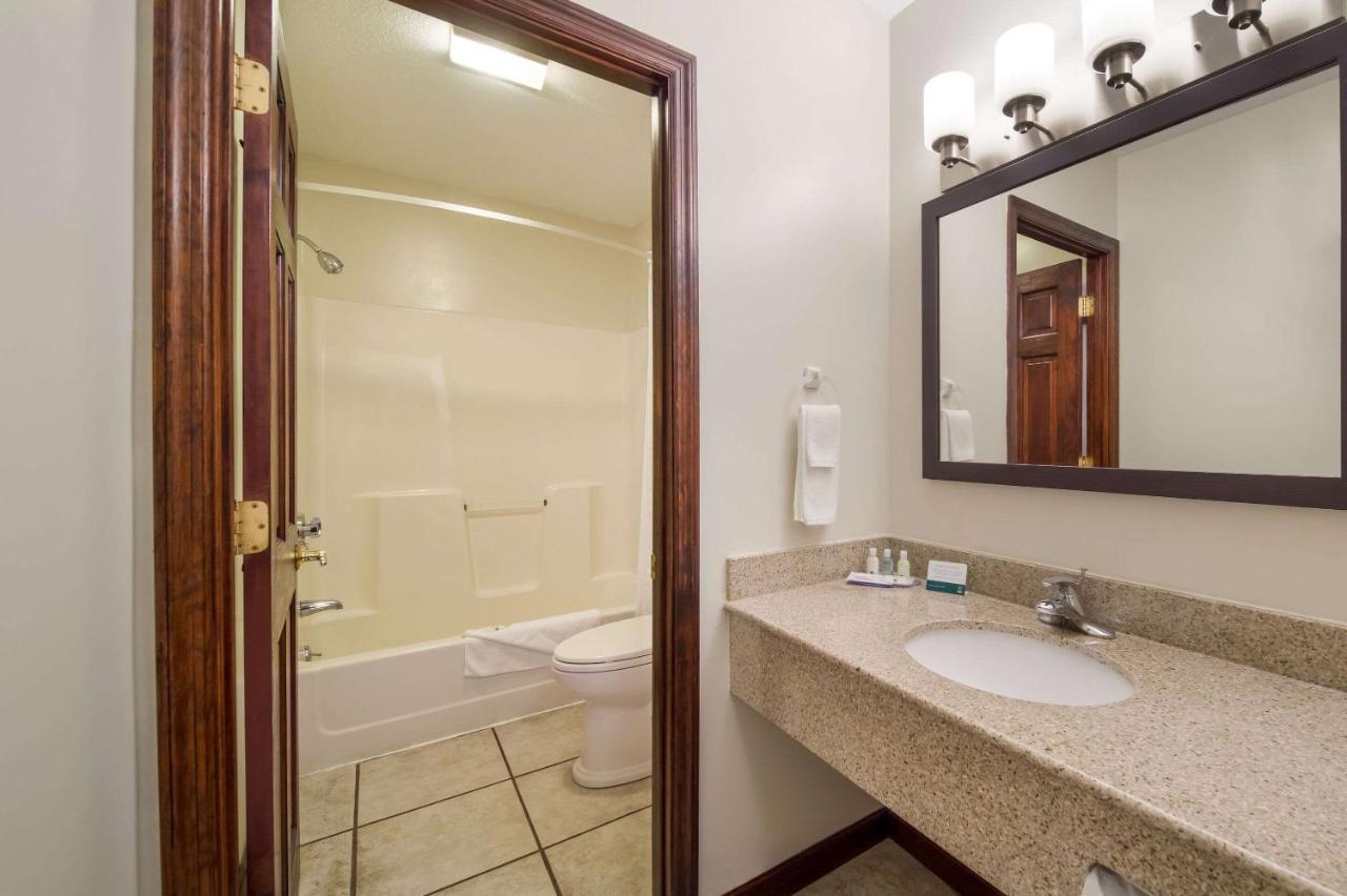Quality Inn Great Barrington Esterno foto