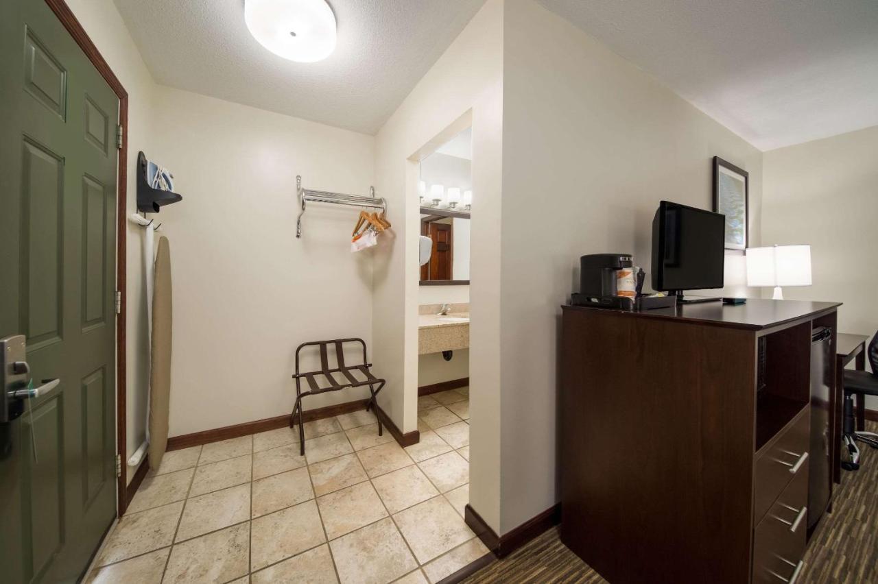 Quality Inn Great Barrington Esterno foto